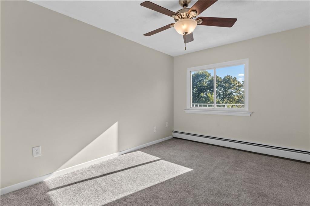 752 Quaker Lane Unit A310 Property Photo 22
