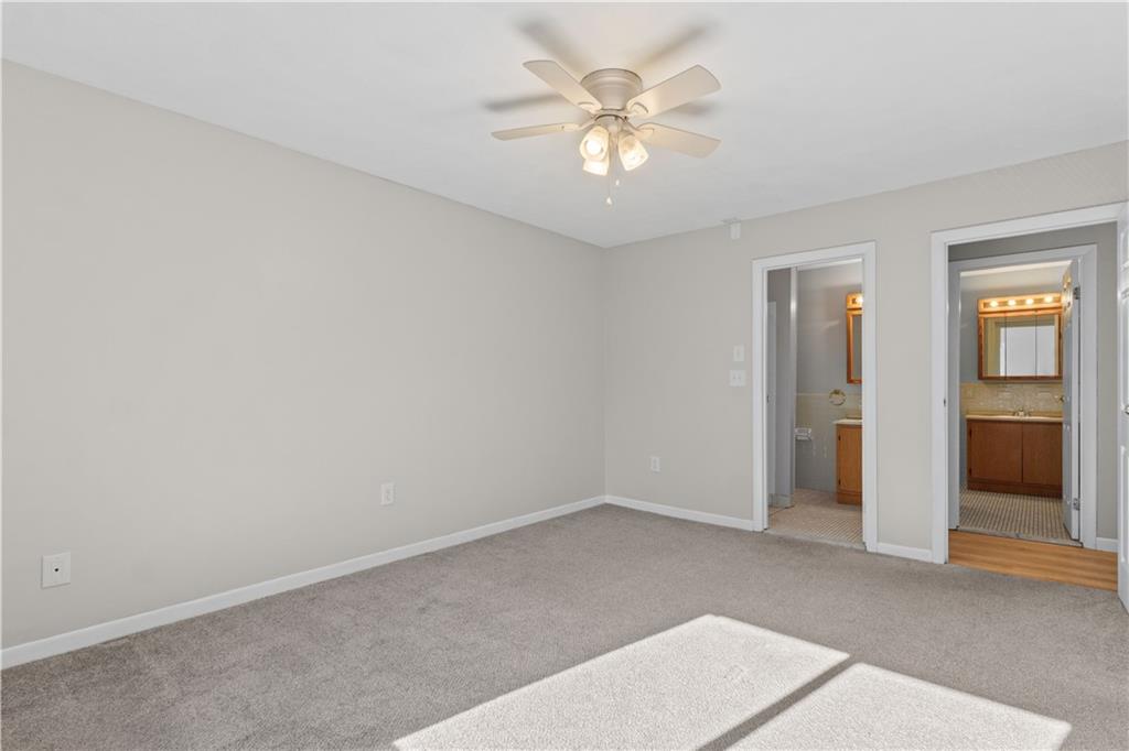 752 Quaker Lane Unit A310 Property Photo 27