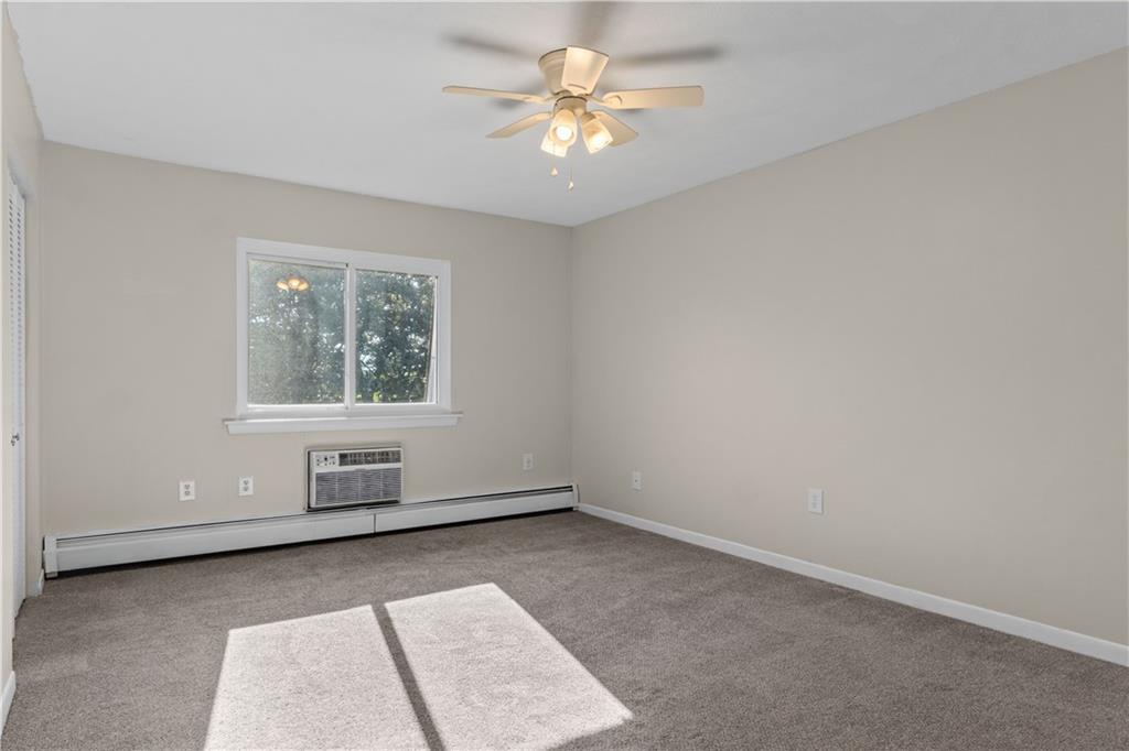752 Quaker Lane Unit A310 Property Photo 28