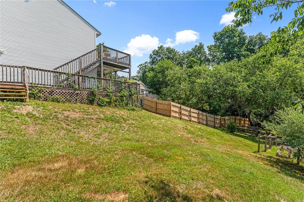 8 Bratt Lane Property Photo 4
