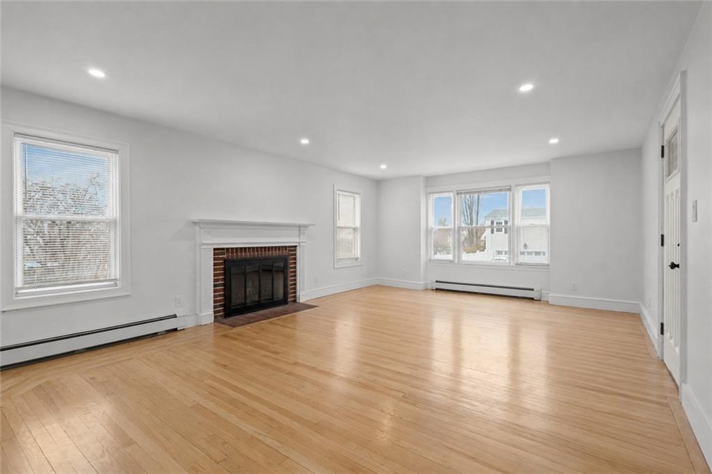 9 Country Parkway Property Photo 13