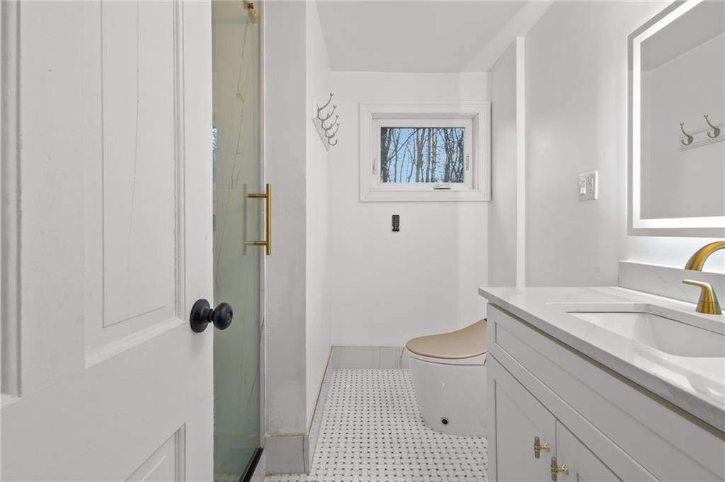 9 Country Parkway Property Photo 21