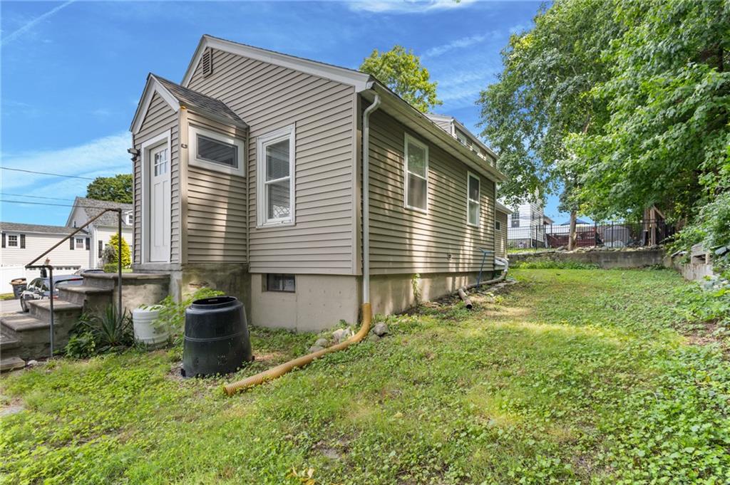 9 Country Parkway Property Photo 37