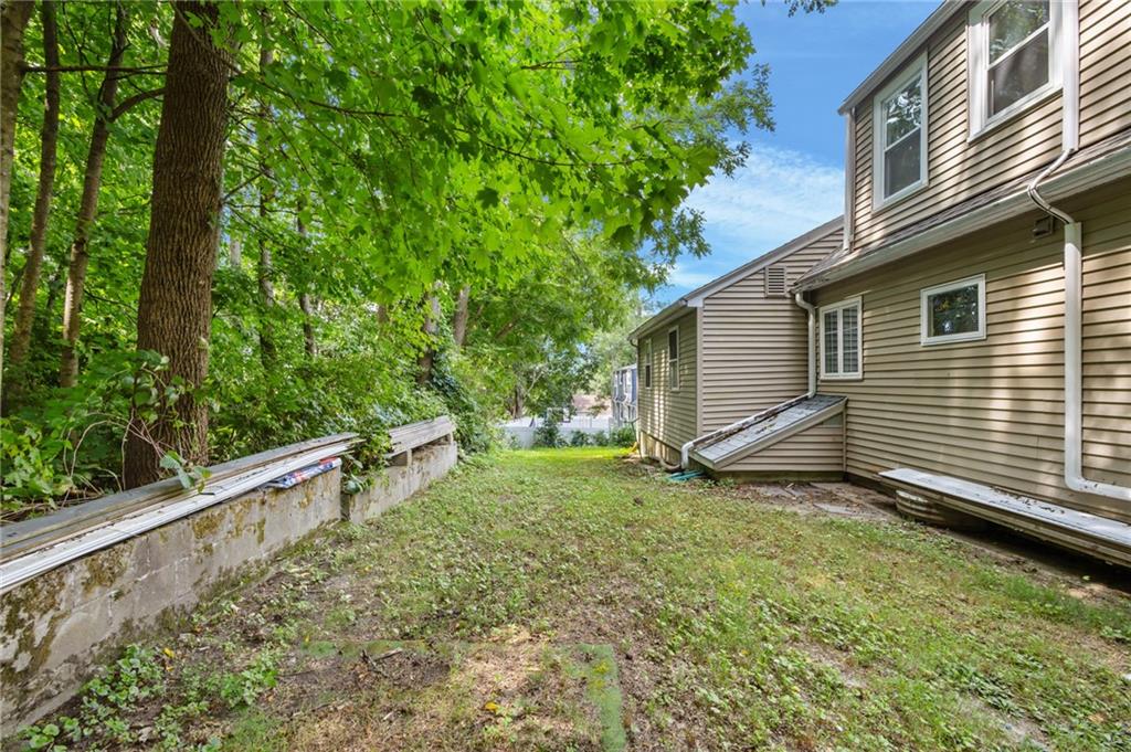 9 Country Parkway Property Photo 40