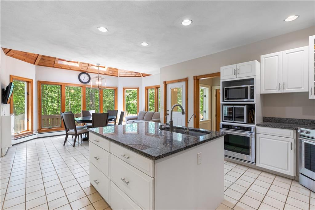 7 Kings Row Property Photo 28