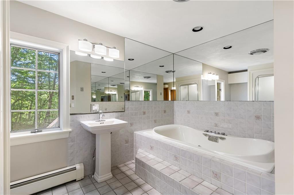 7 Kings Row Property Photo 38