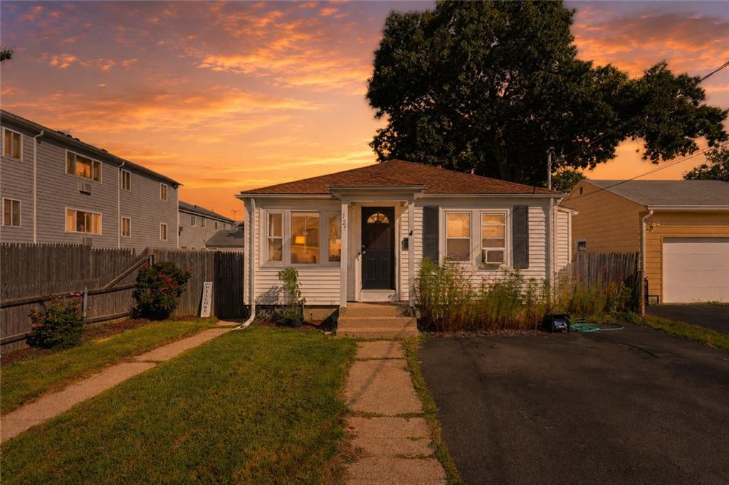 127 Fern Street Property Photo 1