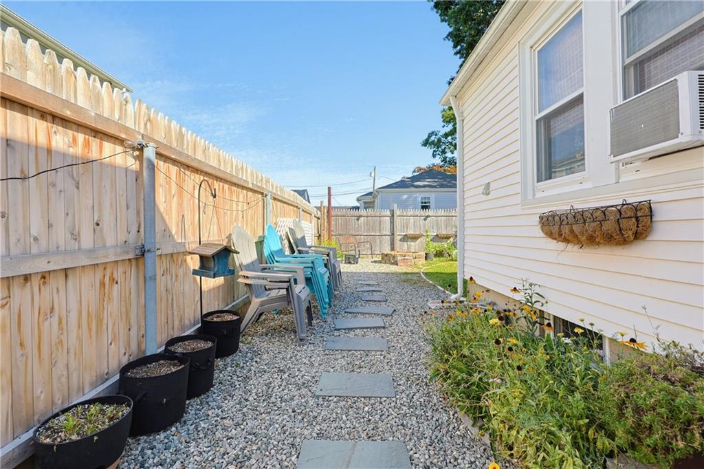 127 Fern Street Property Photo 22