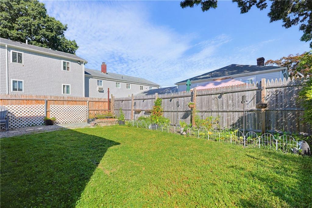 127 Fern Street Property Photo 23
