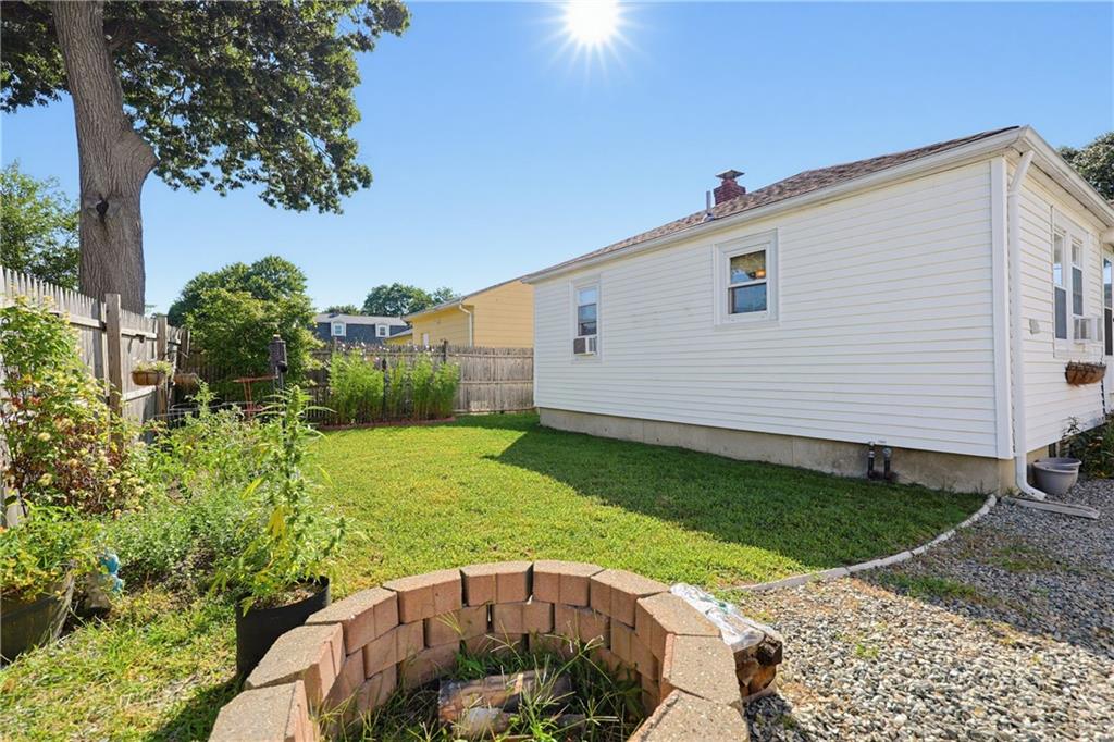 127 Fern Street Property Photo 25