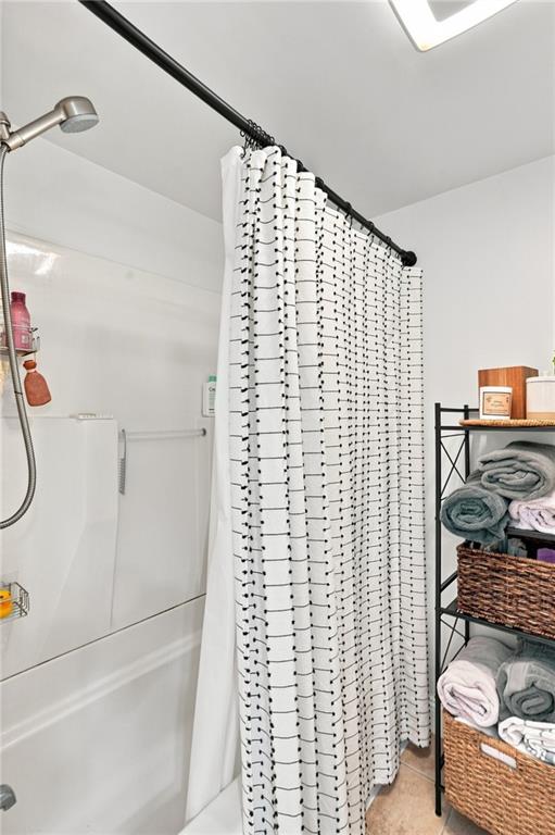 125 Van Zandt Avenue Unit 201 Property Photo 34