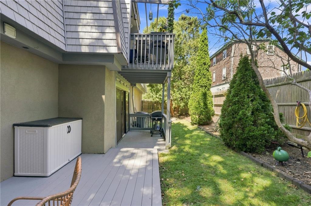 125 Van Zandt Avenue Unit 201 Property Photo 42