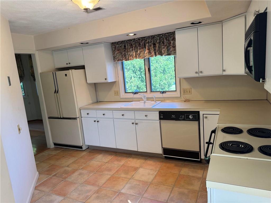 66 Nipmuc Trail Unit F Property Photo 5