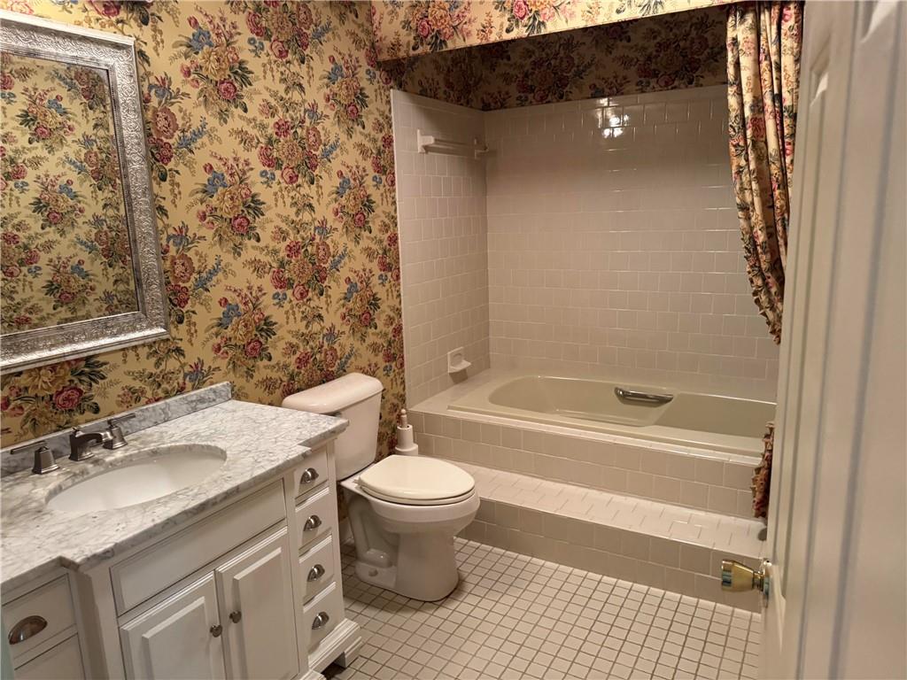 66 Nipmuc Trail Unit F Property Photo 21
