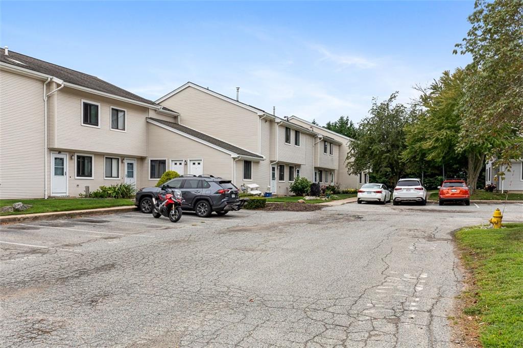 66 Girard Avenue Unit 223 Property Photo 3