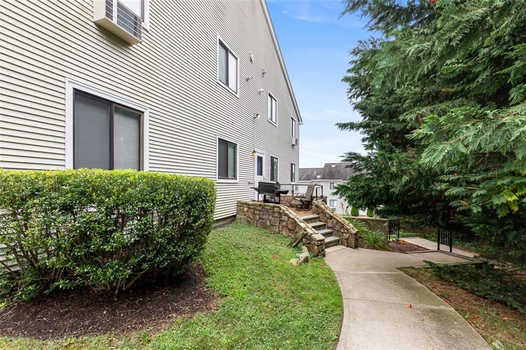 66 Girard Avenue Unit 223 Property Photo 6