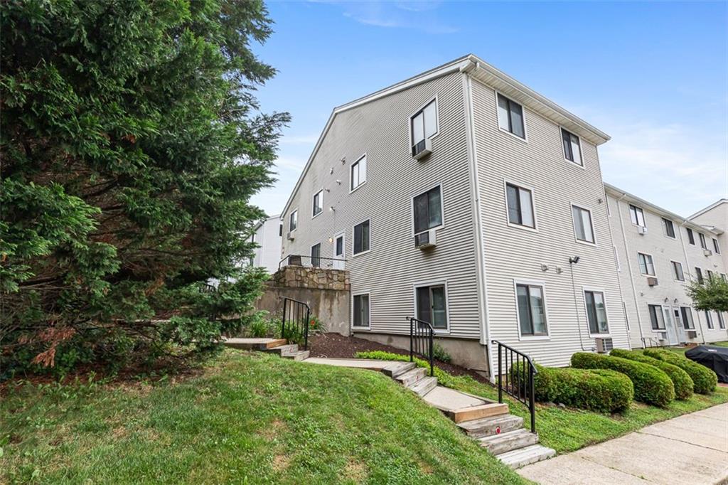 66 Girard Avenue Unit 223 Property Photo 8