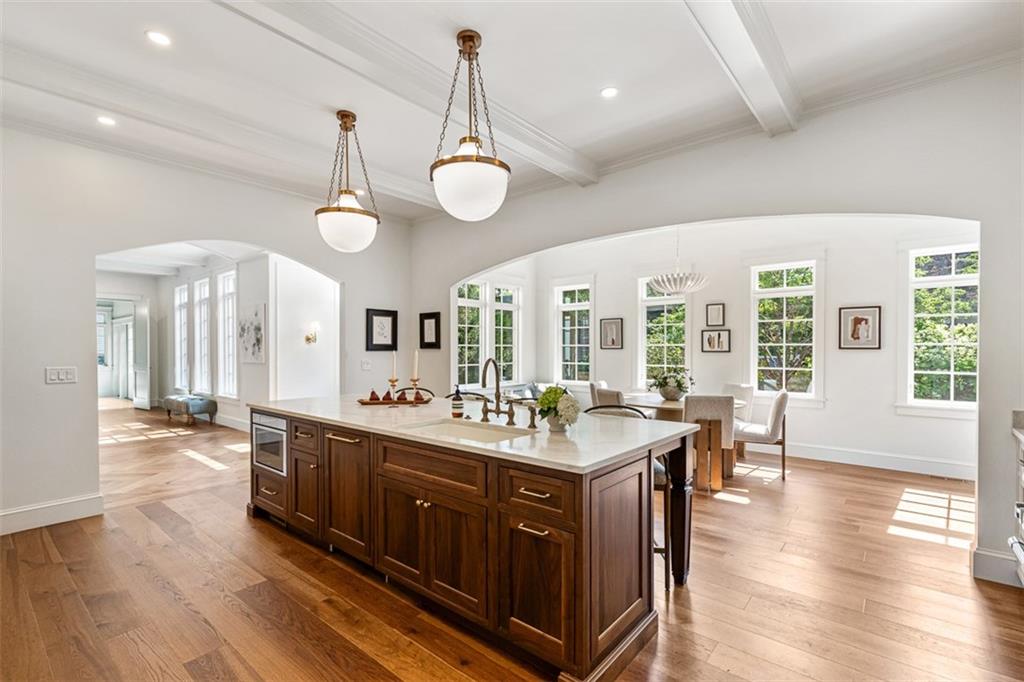 310 Blackstone Boulevard Property Photo 10
