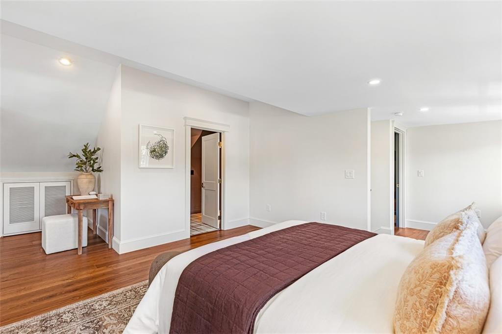 310 Blackstone Boulevard Property Photo 35