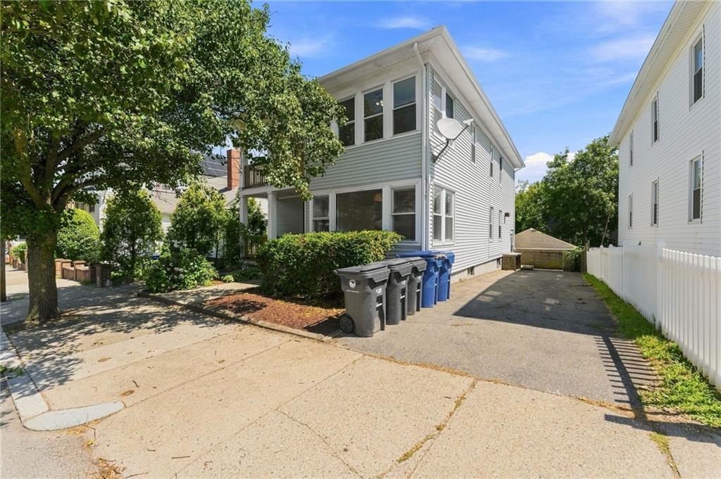 480 East Avenue Property Photo 2