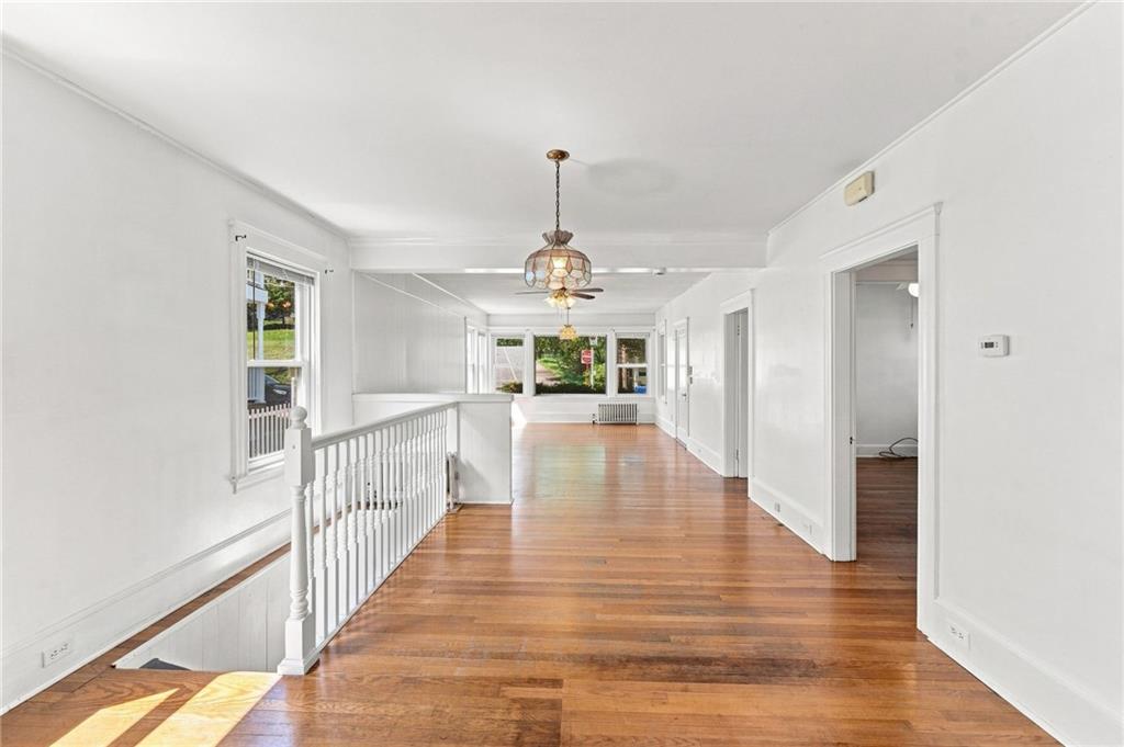 480 East Avenue Property Photo 6