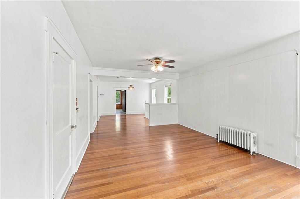 480 East Avenue Property Photo 9