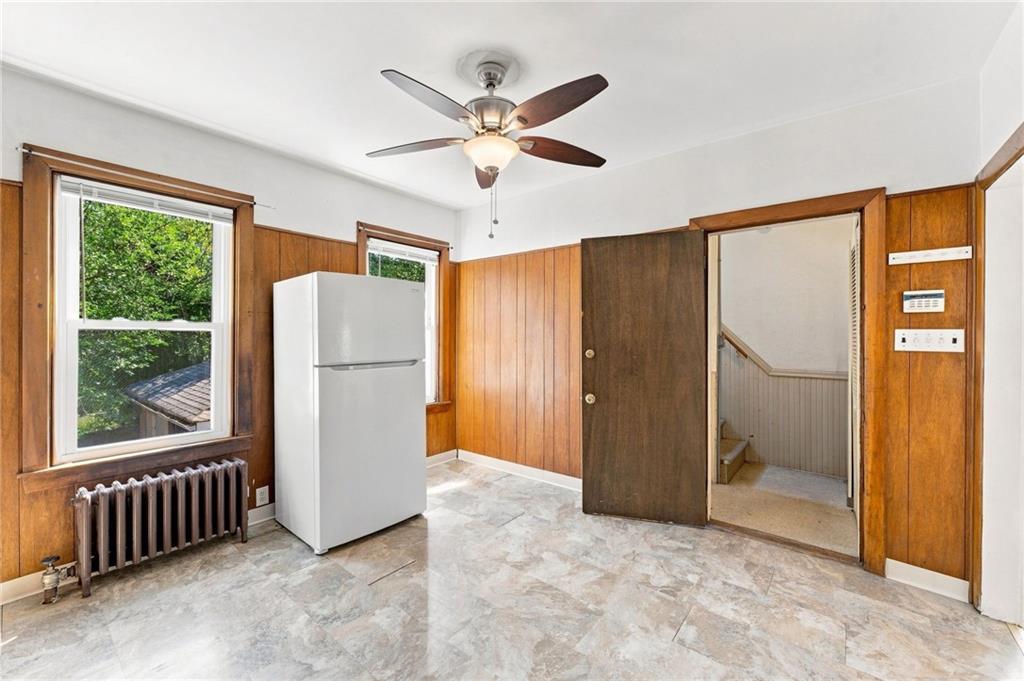 480 East Avenue Property Photo 11