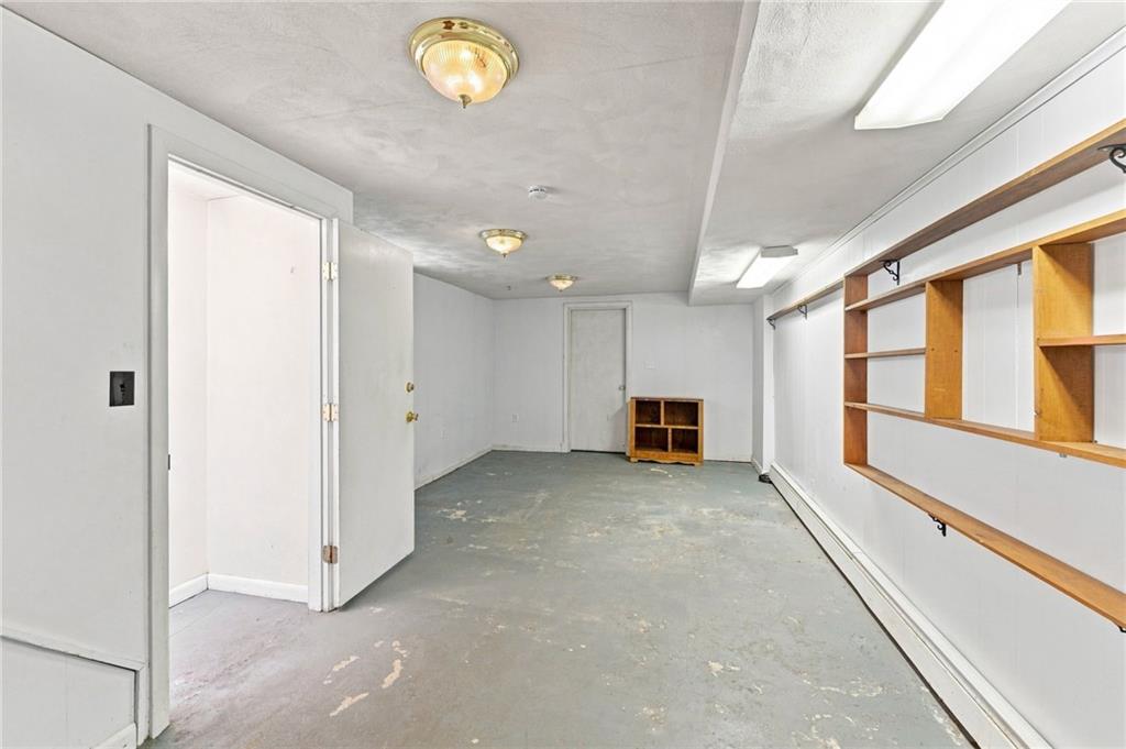 480 East Avenue Property Photo 40