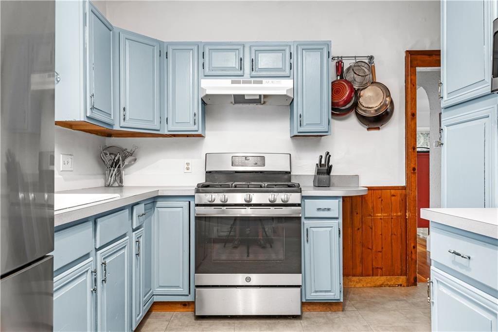 32 Benbridge Avenue Property Photo 18