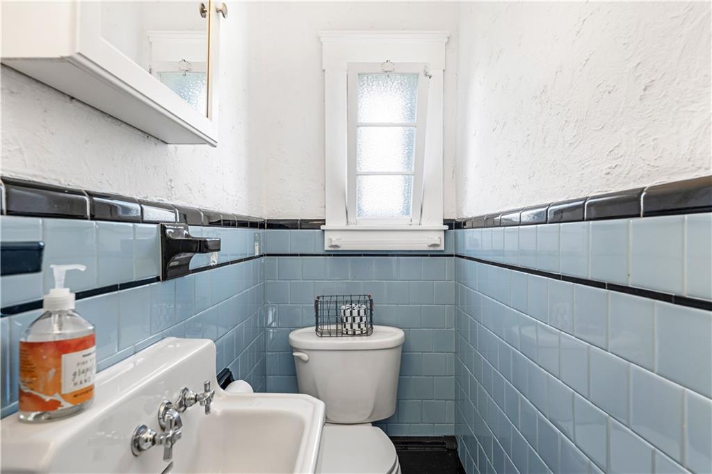32 Benbridge Avenue Property Photo 27