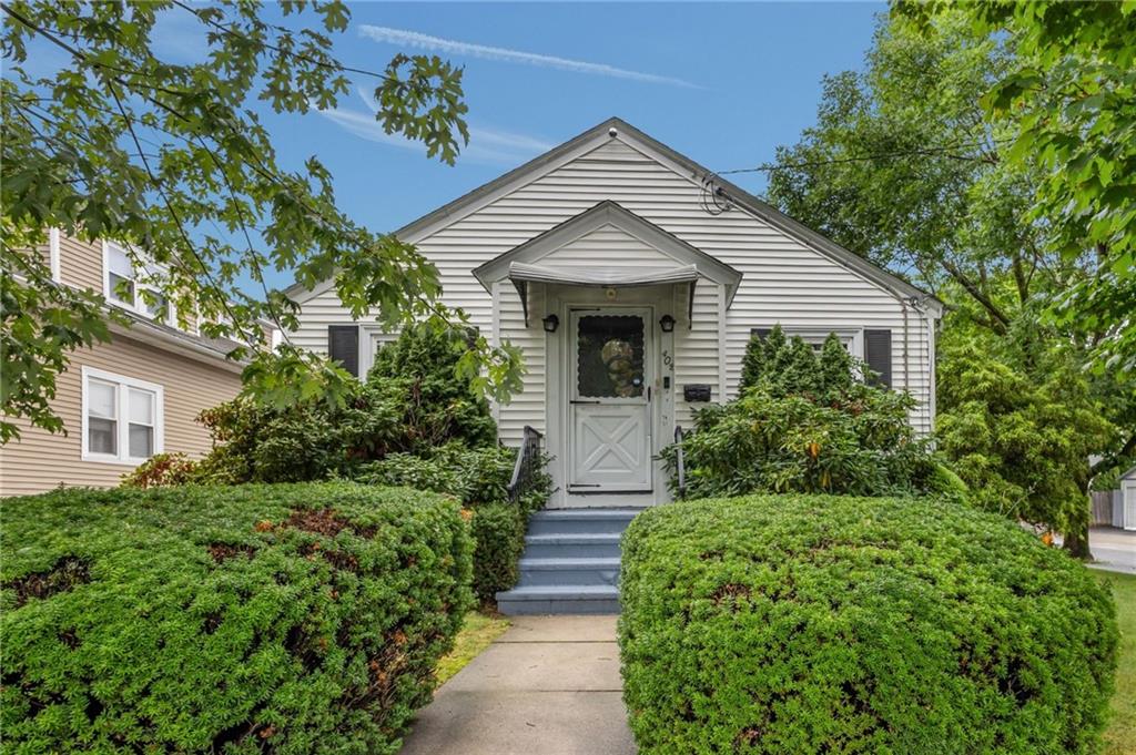 402 Webster Avenue Property Photo 1