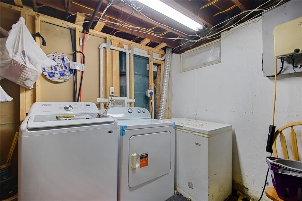 402 Webster Avenue Property Photo 12