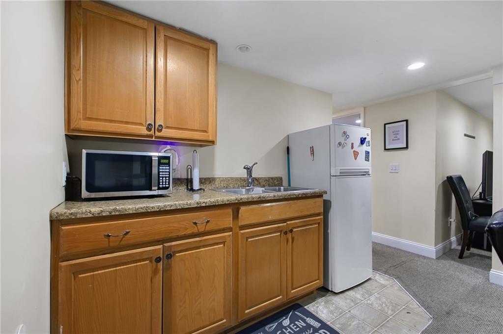 402 Webster Avenue Property Photo 17