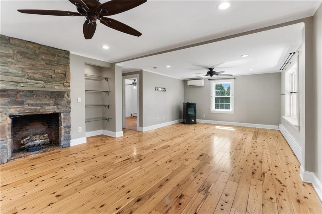 513 Woonasquatucket Avenue Property Photo 21
