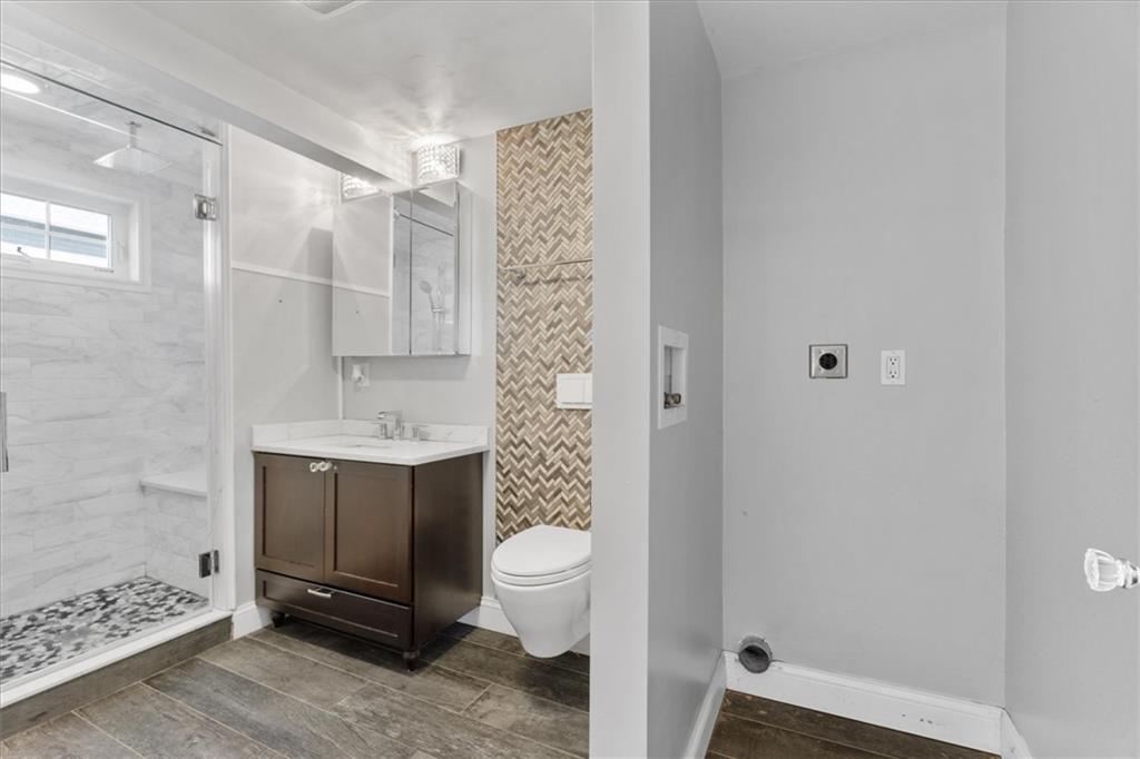 513 Woonasquatucket Avenue Property Photo 27