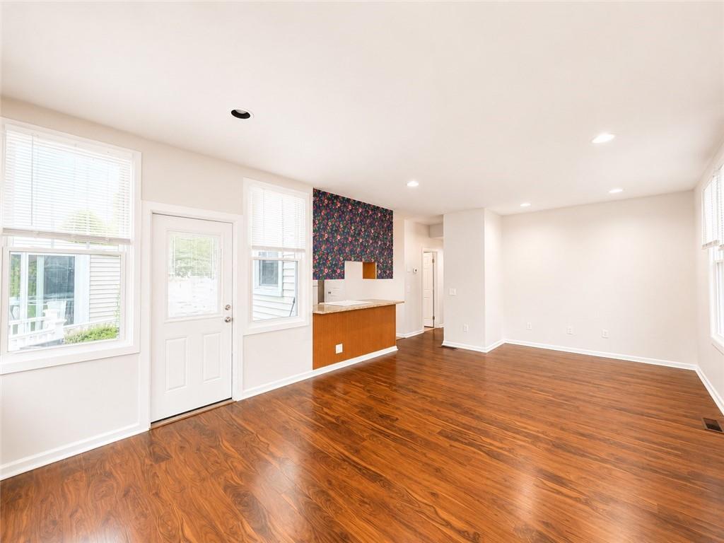 8 Slocum Street Unit 9 Property Photo 3