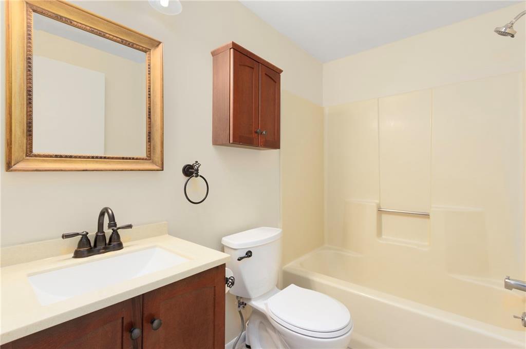 28 Elmer Avenue Property Photo 4