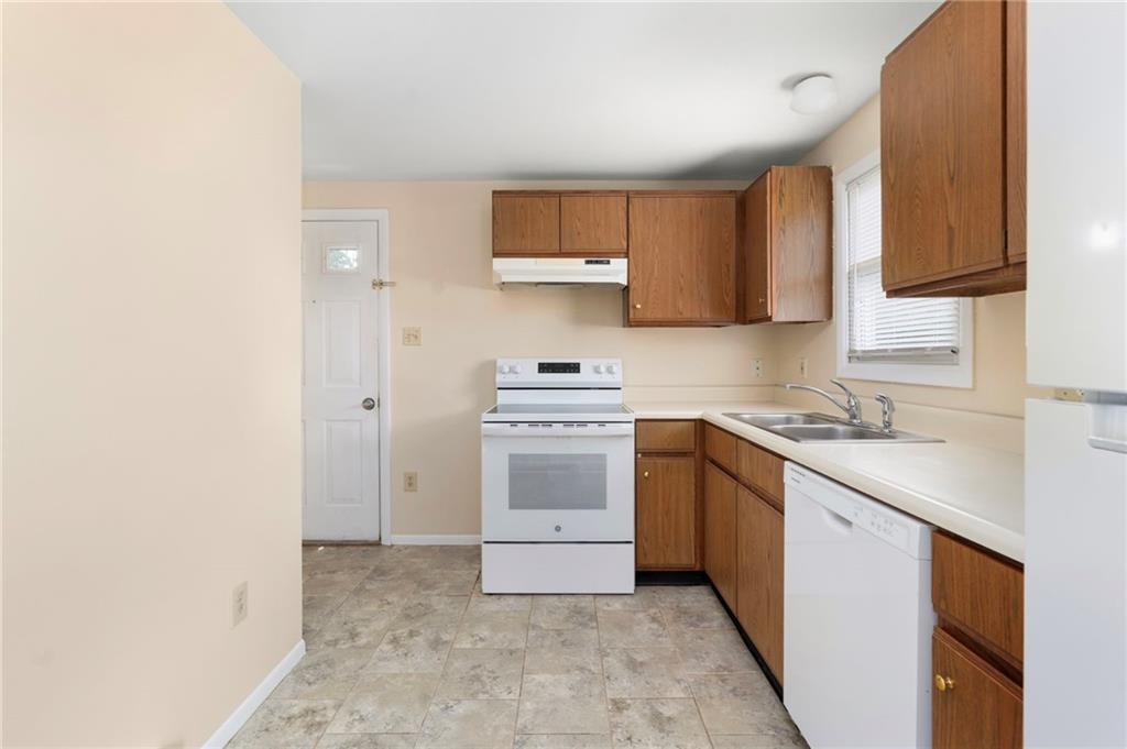 28 Elmer Avenue Property Photo 6
