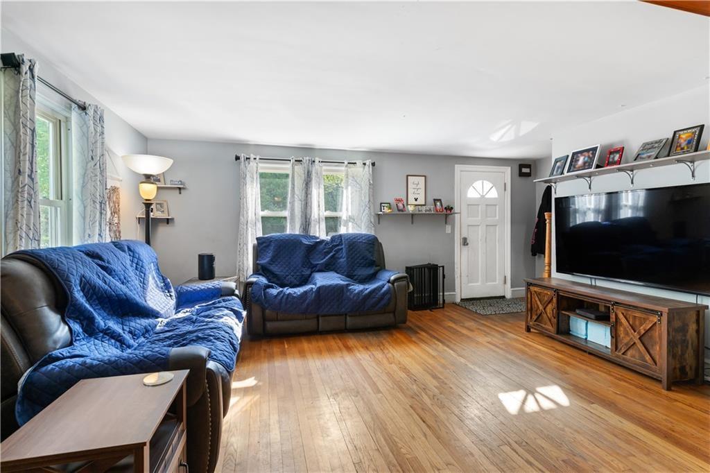 35 Mumford Street Property Photo 3