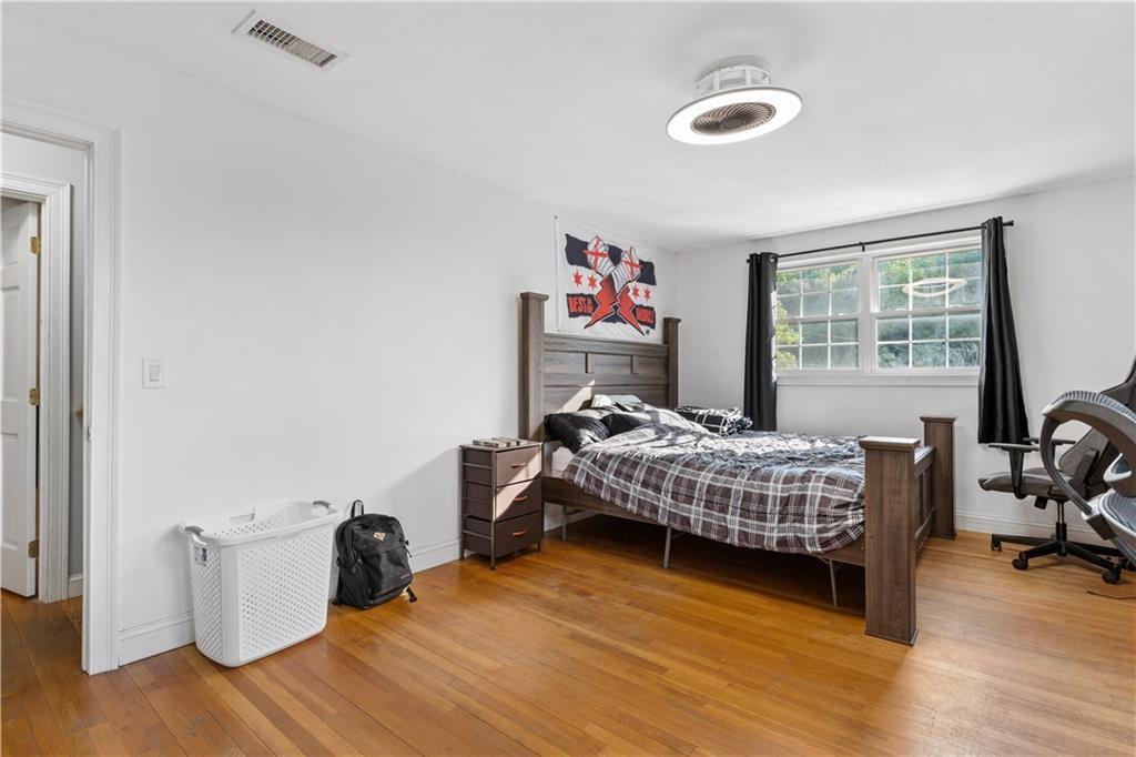 35 Mumford Street Property Photo 11