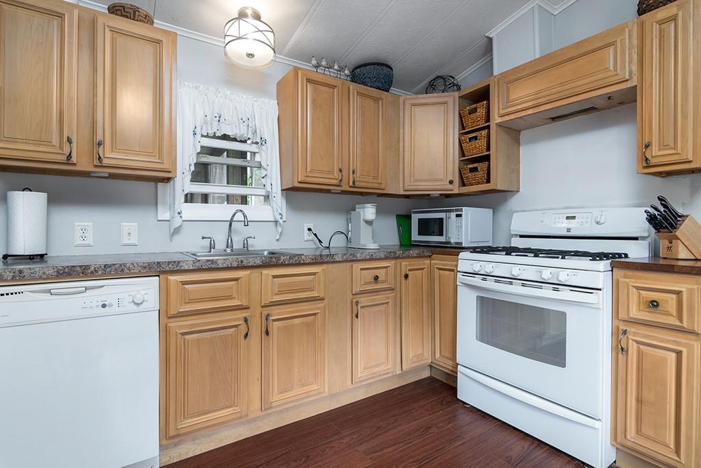 465 72 Gardiner Road Property Photo 8