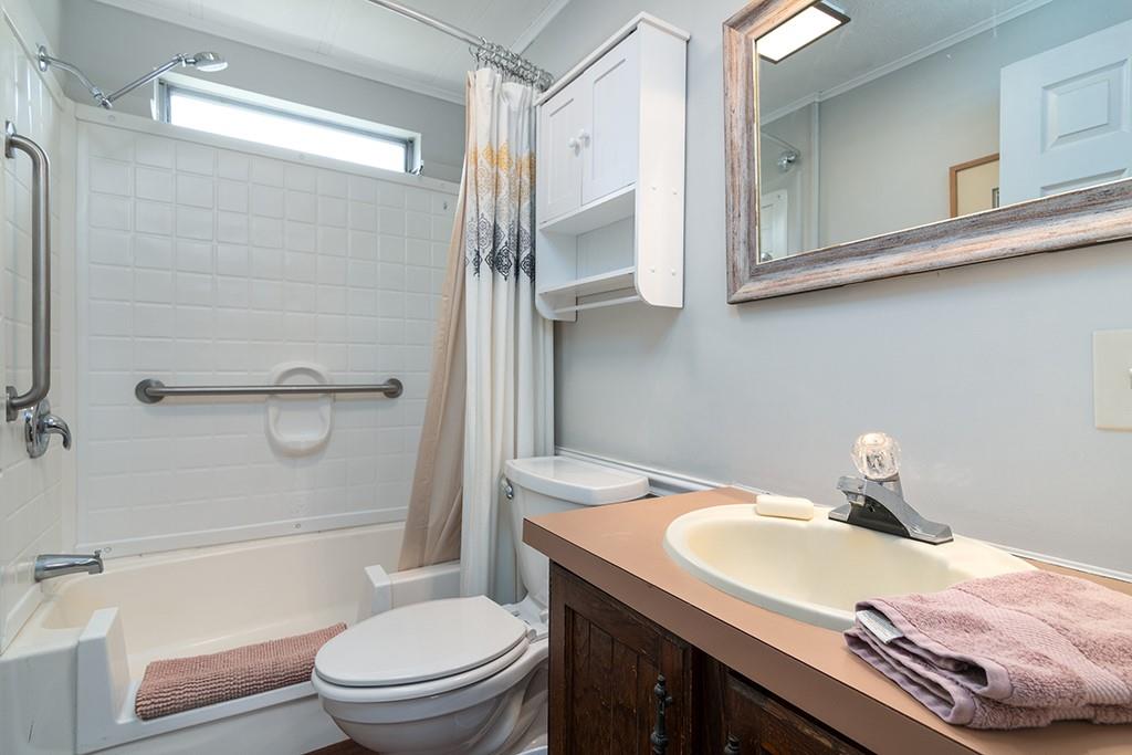 465 72 Gardiner Road Property Photo 11