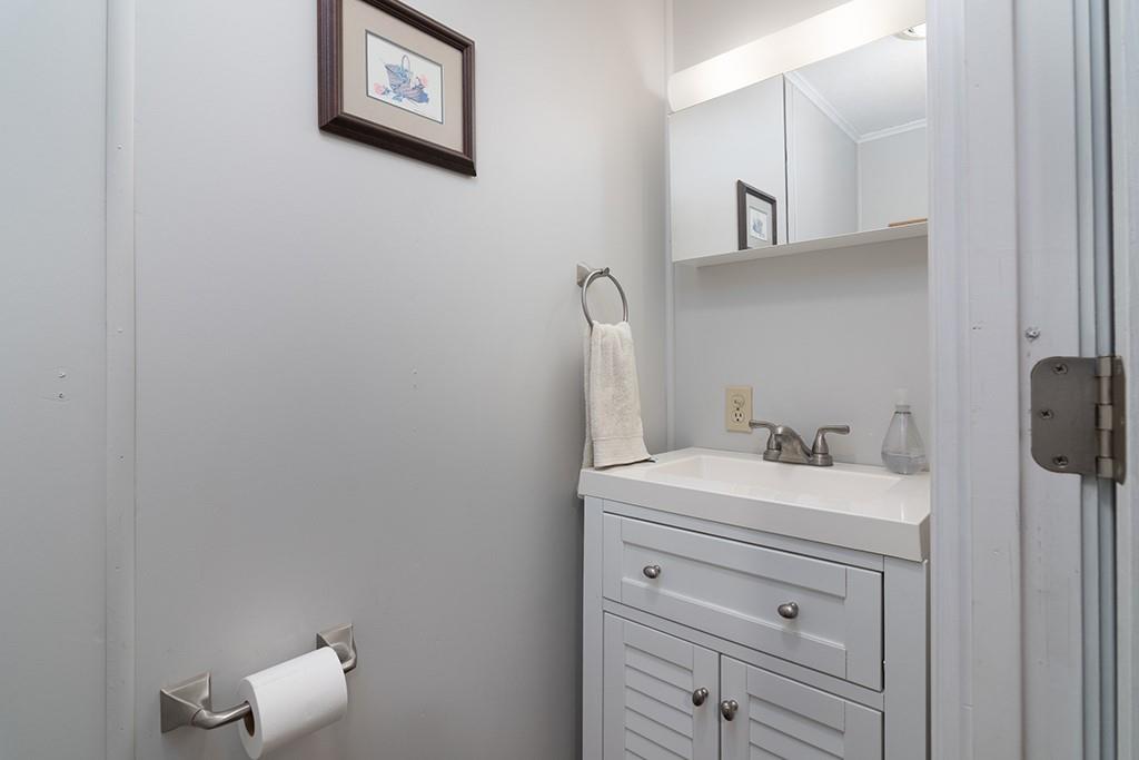 465 72 Gardiner Road Property Photo 14