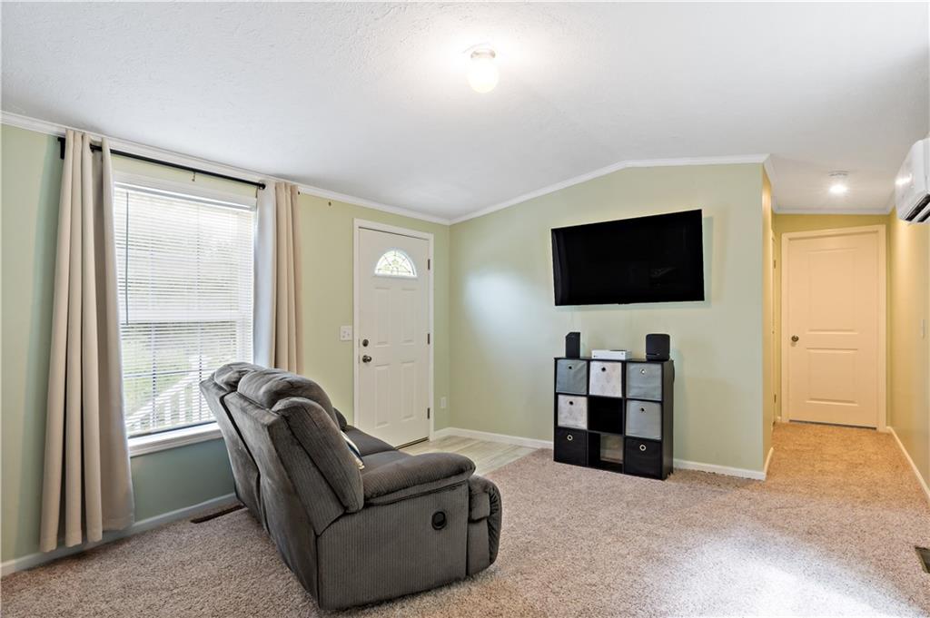38 Diamond Road Property Photo 8