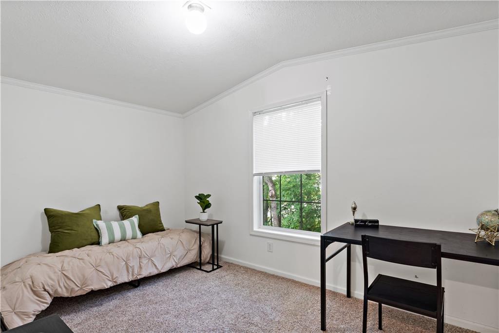 38 Diamond Road Property Photo 16