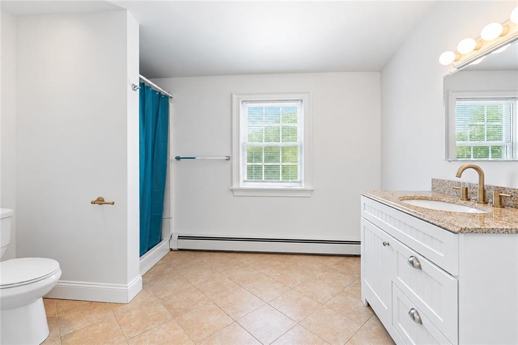17 Bank Street Unit D Property Photo 32