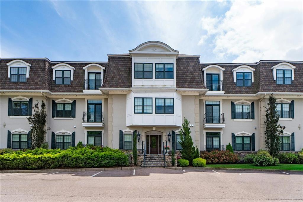 1404 South County Trail UNIT 203