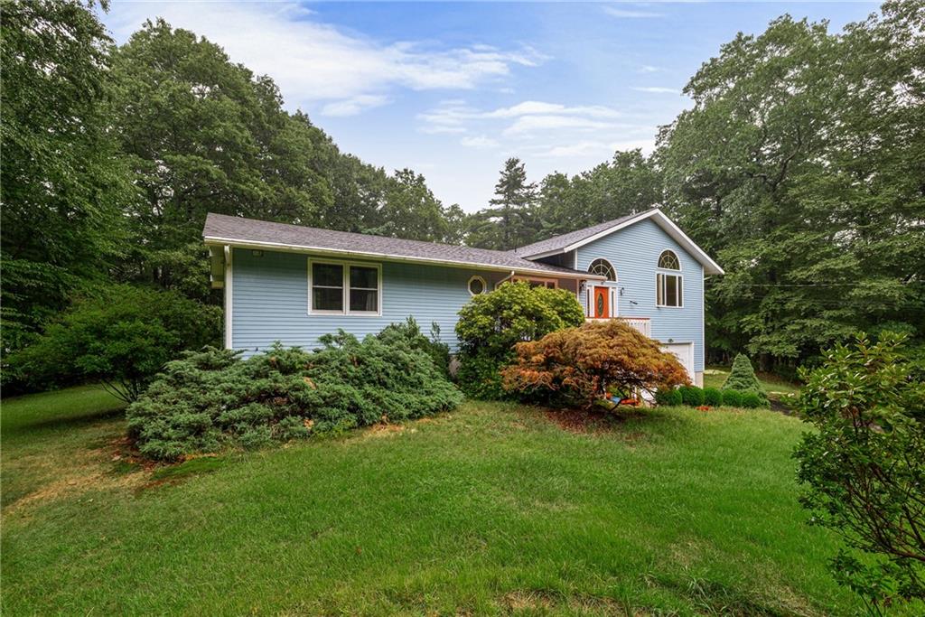 2157 Middle Road Property Photo 1