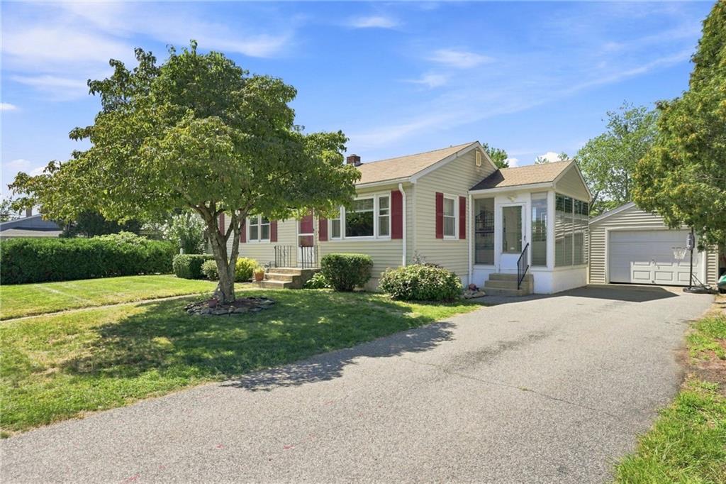 197 Glen Drive Property Photo 1
