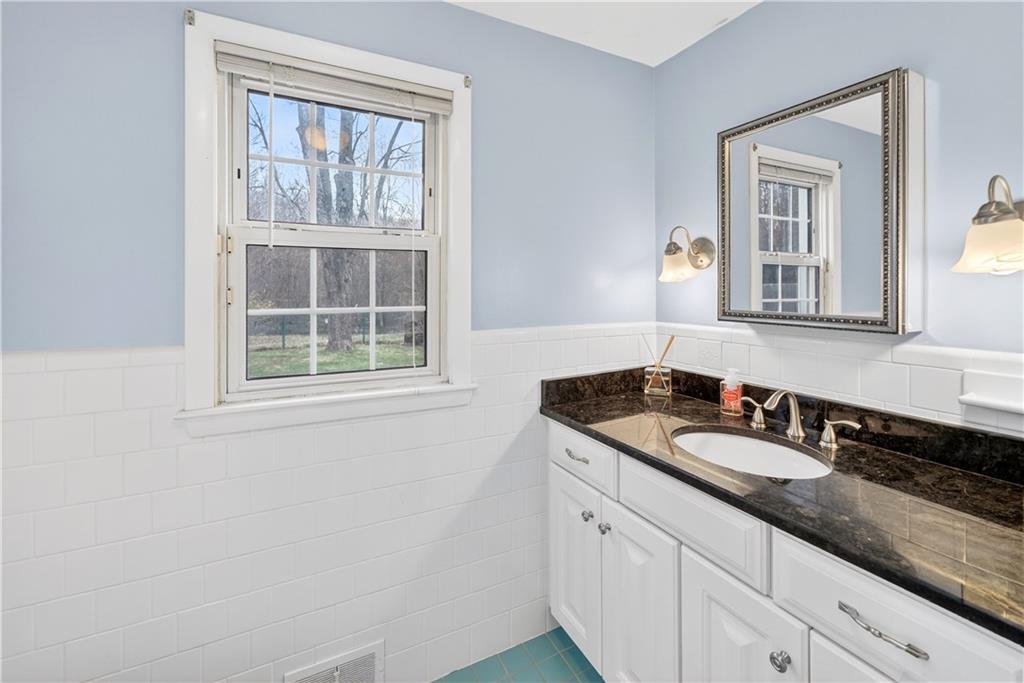 56 Sweet Fern Drive Property Photo 11